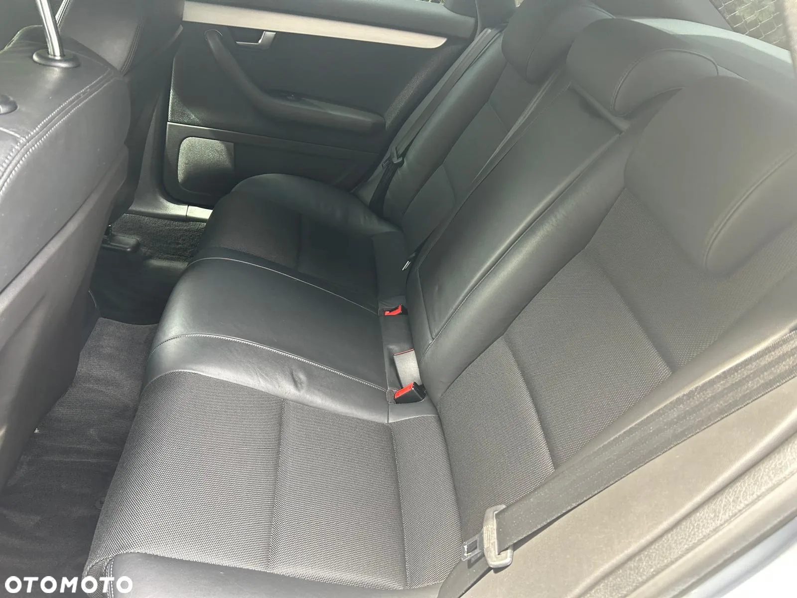 Audi A4 1.8 T - 6