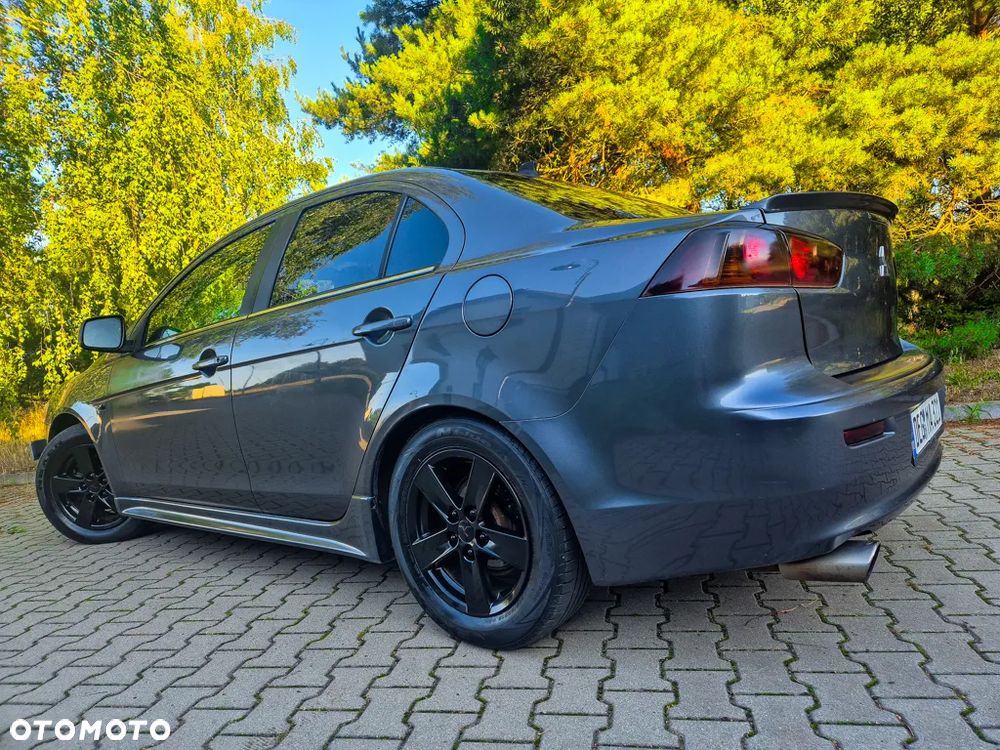 Mitsubishi Lancer 1.8 Intense - 13