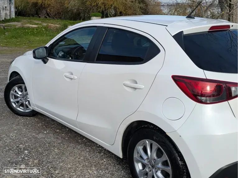 Mazda 2 1.5 Sky.Evolve Navi - 3