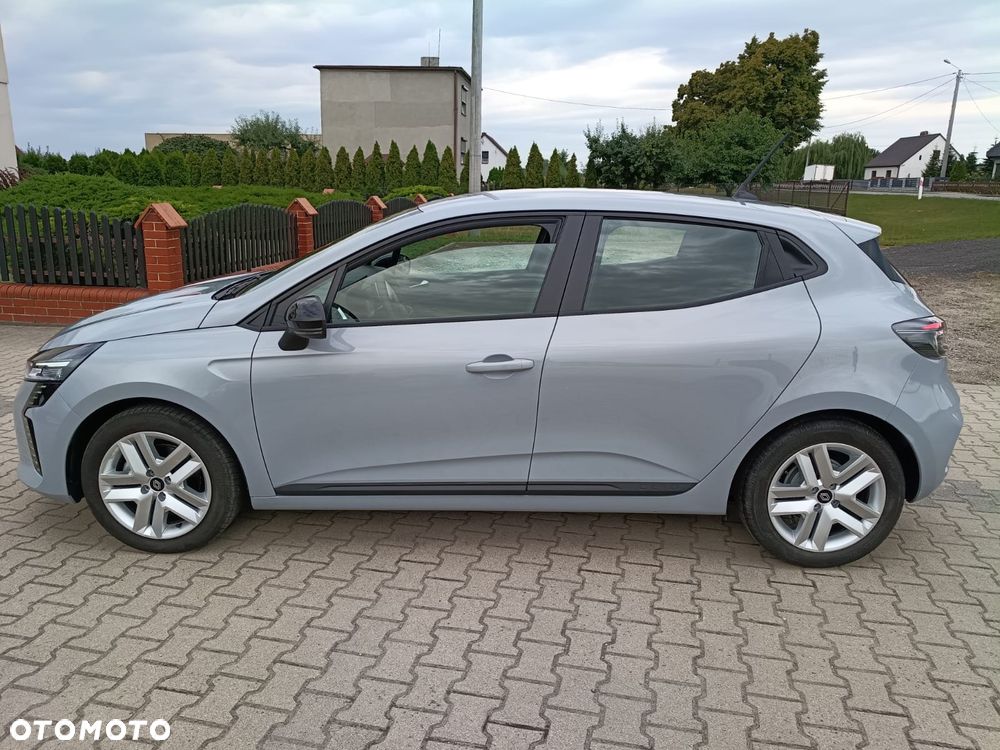 Renault Clio - 8