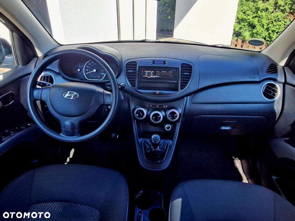 Hyundai i10 1.1 FIFA WM Edition - 10