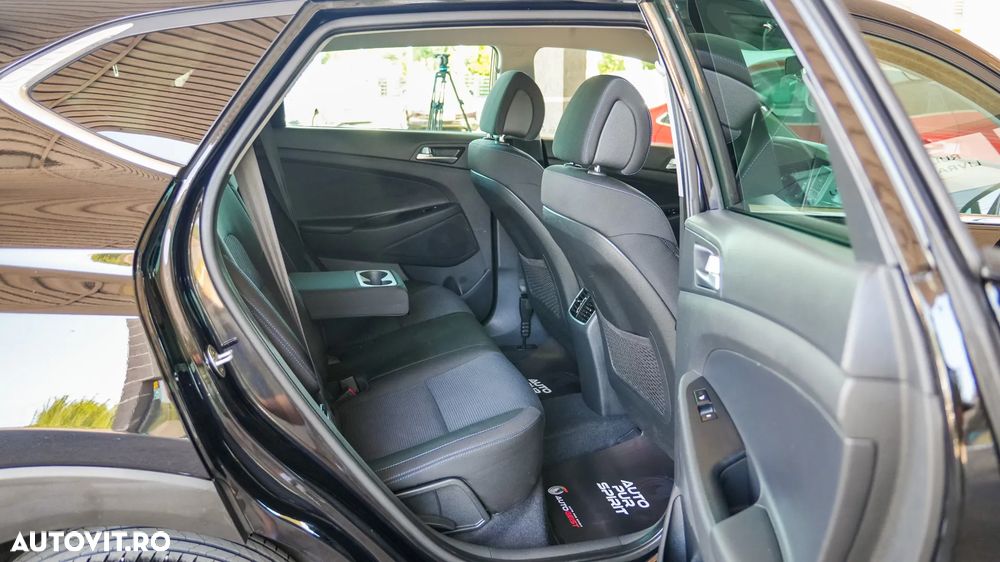 Hyundai Tucson 2.0 CRDI 4WD Intro Edition - 26