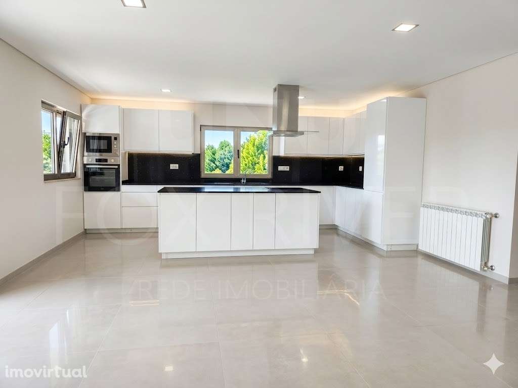 Moradia T3 Moderna em Paredes de Coura - Grande imagem: 5/19