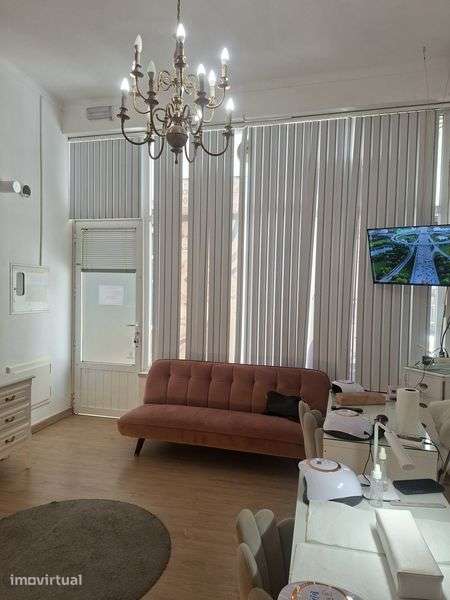 Espaço comercial para arrendar - Grande imagem: 5/8