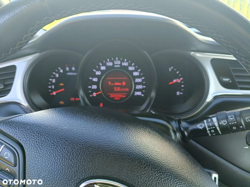 Kia Ceed 1.6 CRDi Smart - 10