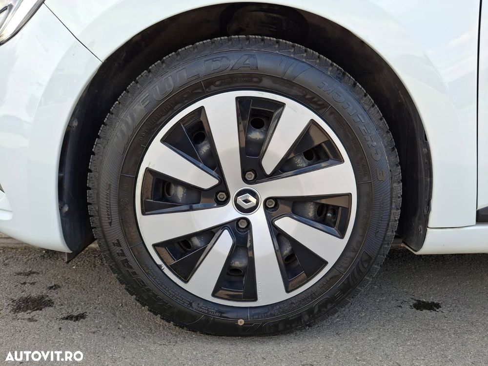 Renault Clio - 23