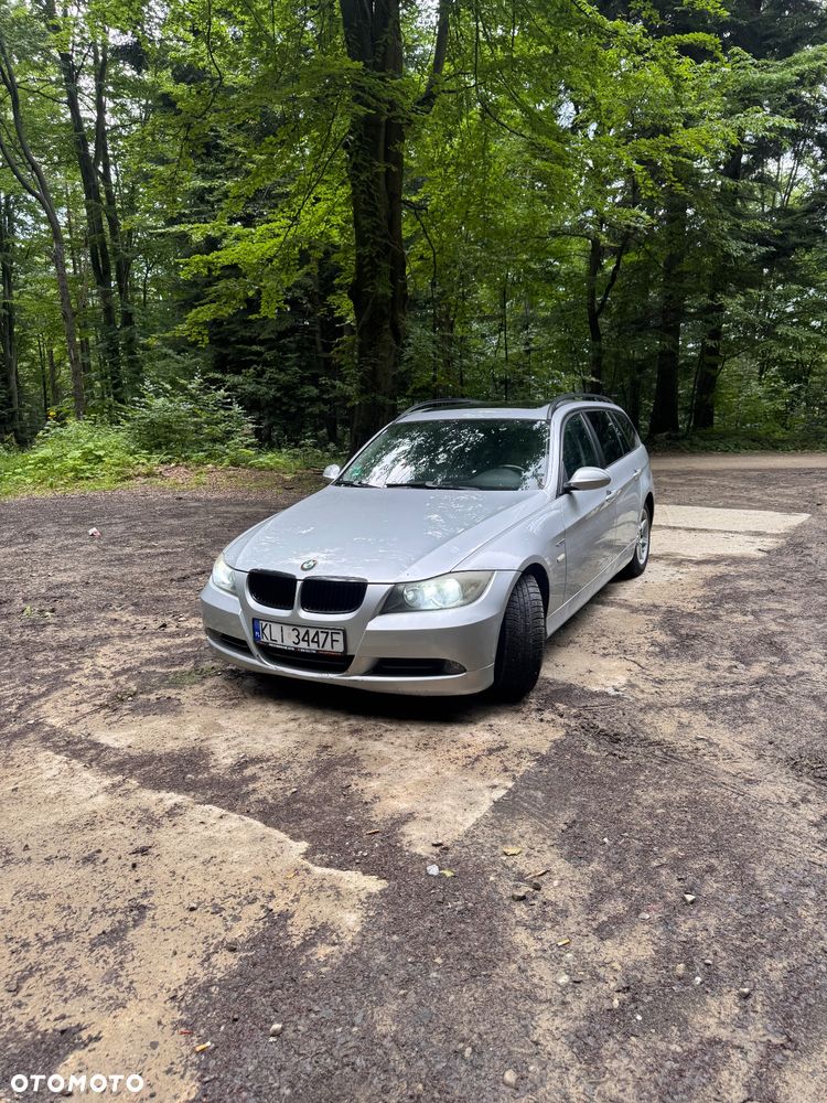 BMW Seria 3 320i - 2