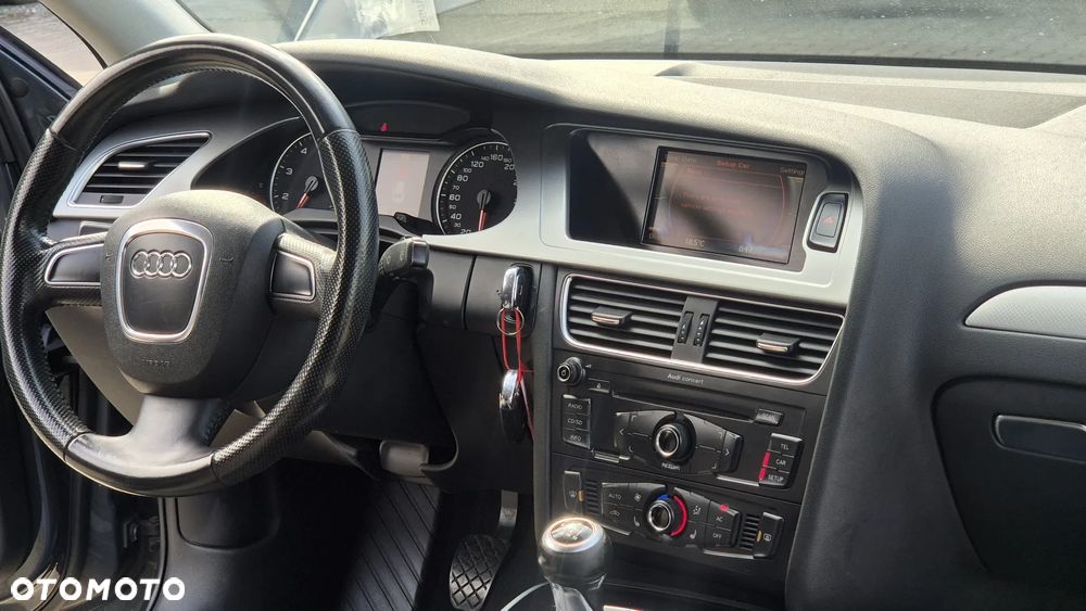 Audi A4 Limousine - 18