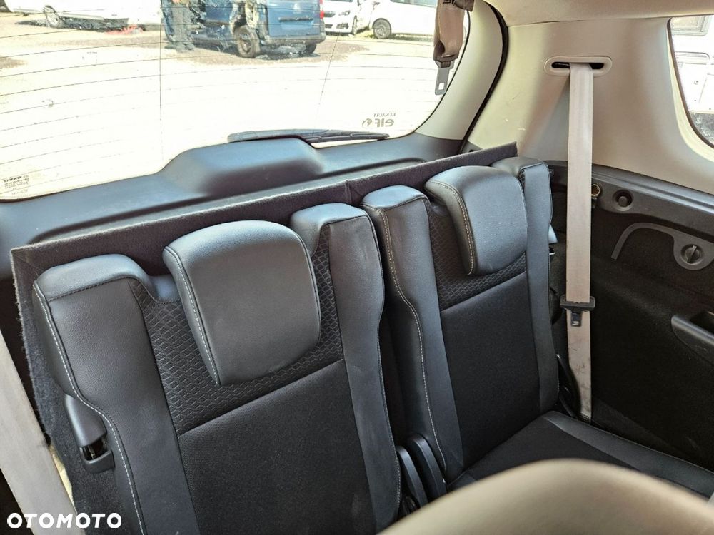 Renault Grand Scenic - 27