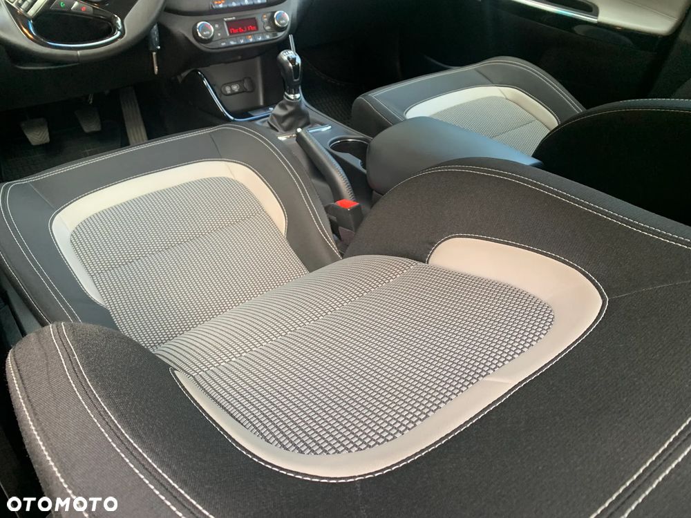 Kia Ceed 1.6 CRDi GT Line - 32