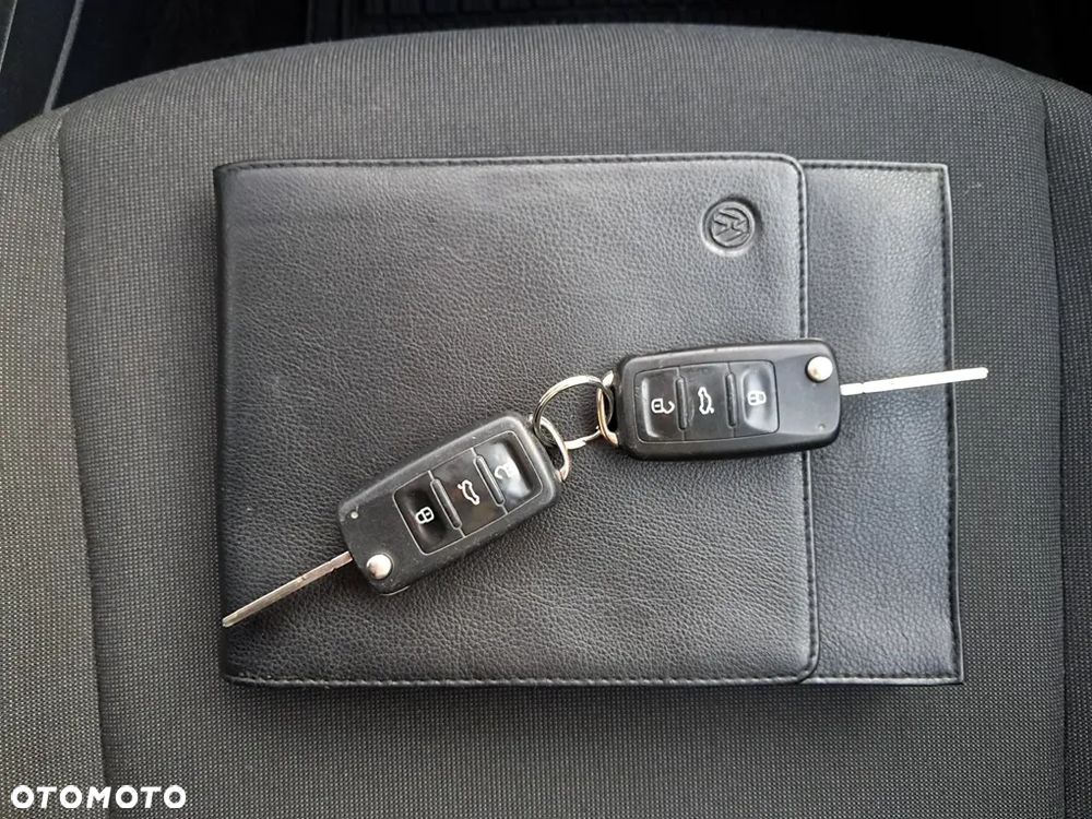 Volkswagen up! Active - 21