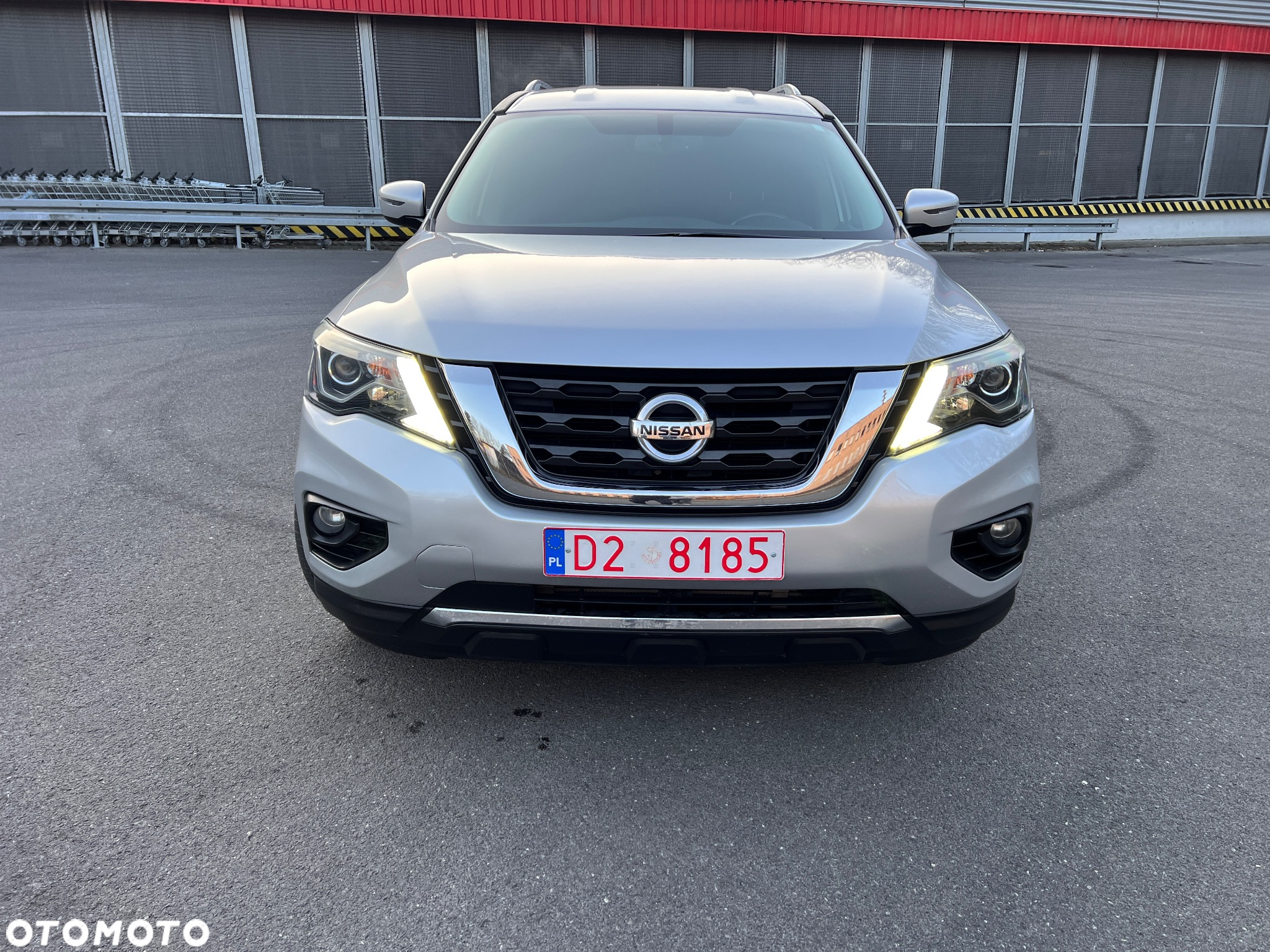 Nissan Pathfinder - 2