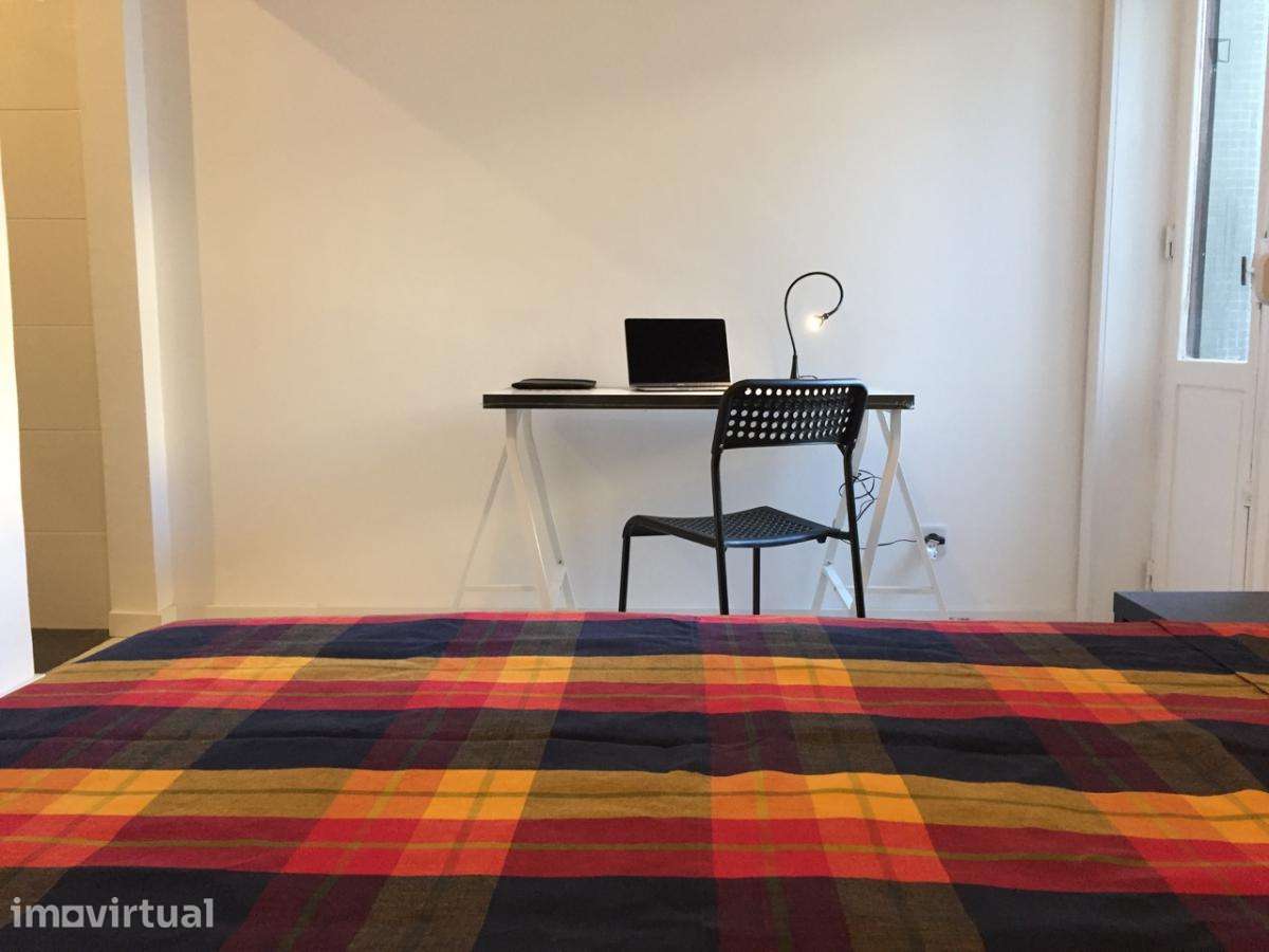 Quarto - localizado em Massarelos Porto - Grande imagem: 2/7