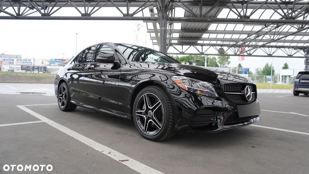 Mercedes-Benz Klasa C 300 9G-TRONIC AMG Line - 9