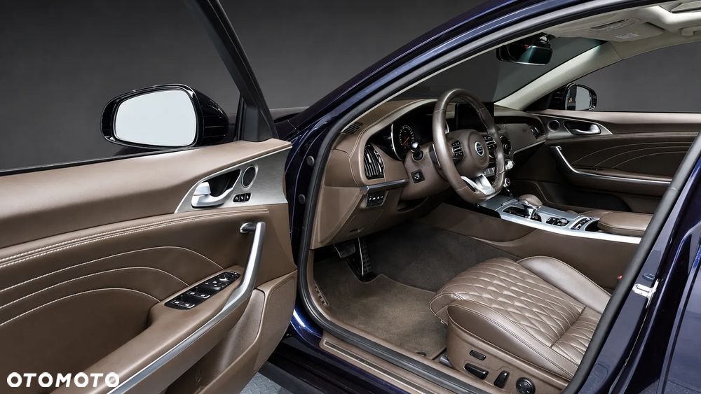 Kia Stinger - 9