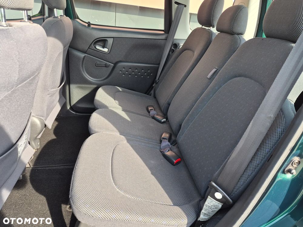 Toyota Yaris Verso - 7