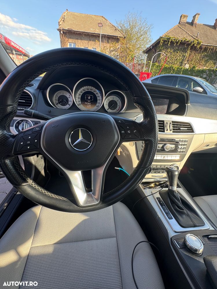 Mercedes-Benz C - 21