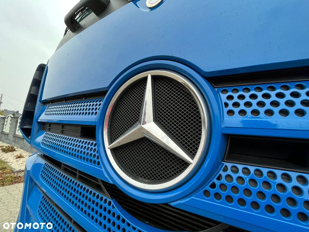 Mercedes-Benz 1845 - 25