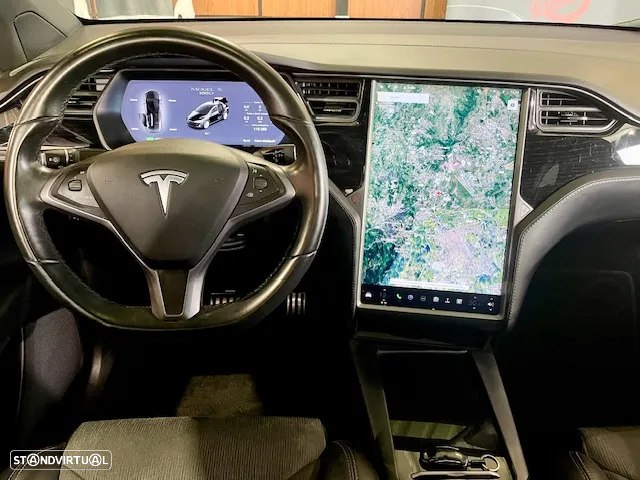 Tesla Model X 100D - 5