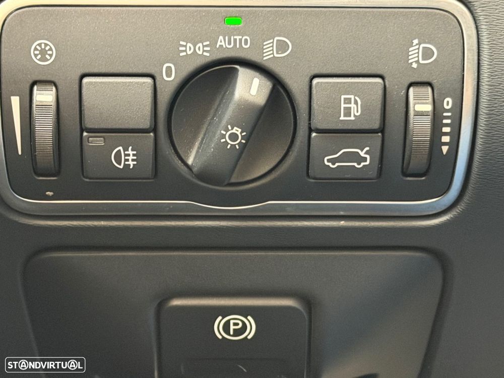 Volvo V60 1.6 D2 Drive Kinetic Start/Stop - 32