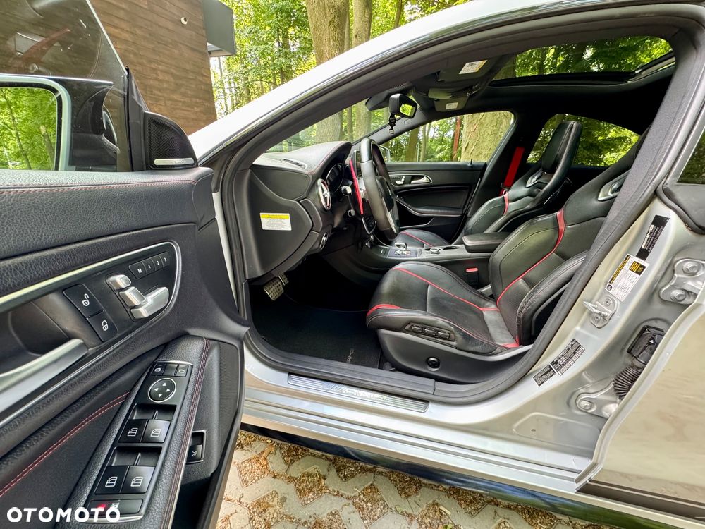 Mercedes-Benz CLA 45 AMG 4Matic 7G-DCT - 8