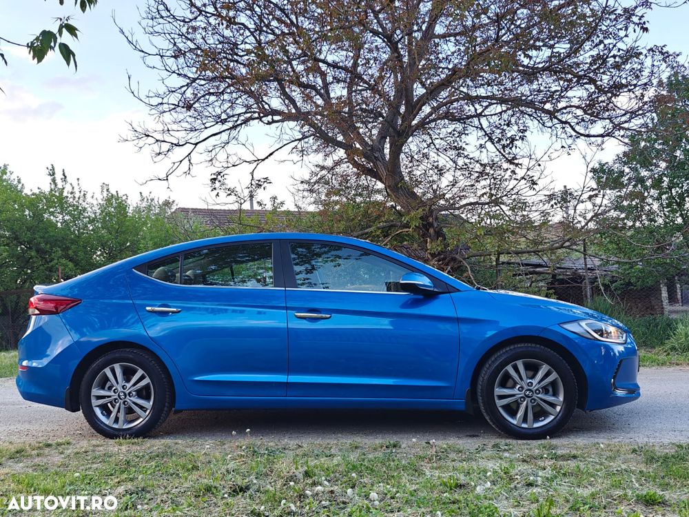 Hyundai Elantra 1.6 MPi Exclusive - 1
