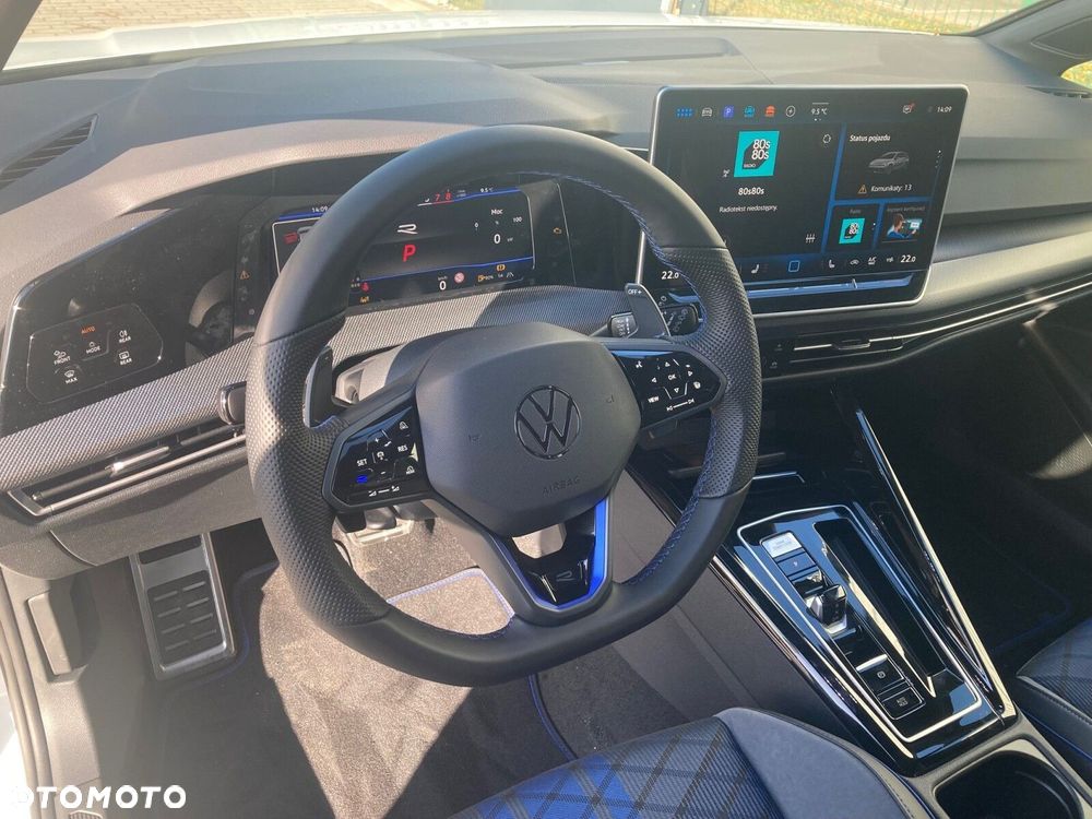 Volkswagen Golf - 10