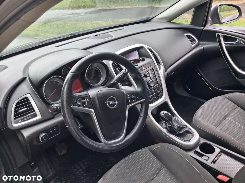 Opel Astra 1.4 Turbo - 8