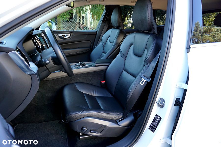 Volvo XC 60 T5 Geartronic RDesign - 20