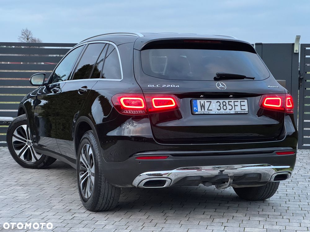 Mercedes-Benz GLC - 26