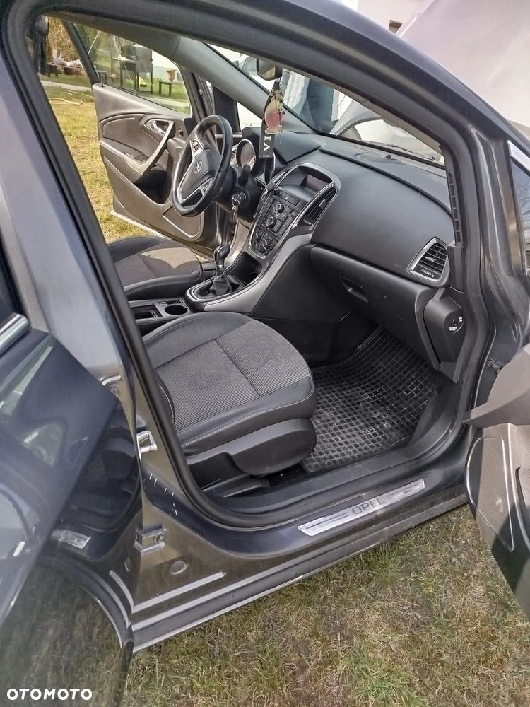 Opel Astra 1.4 T Sport - 12