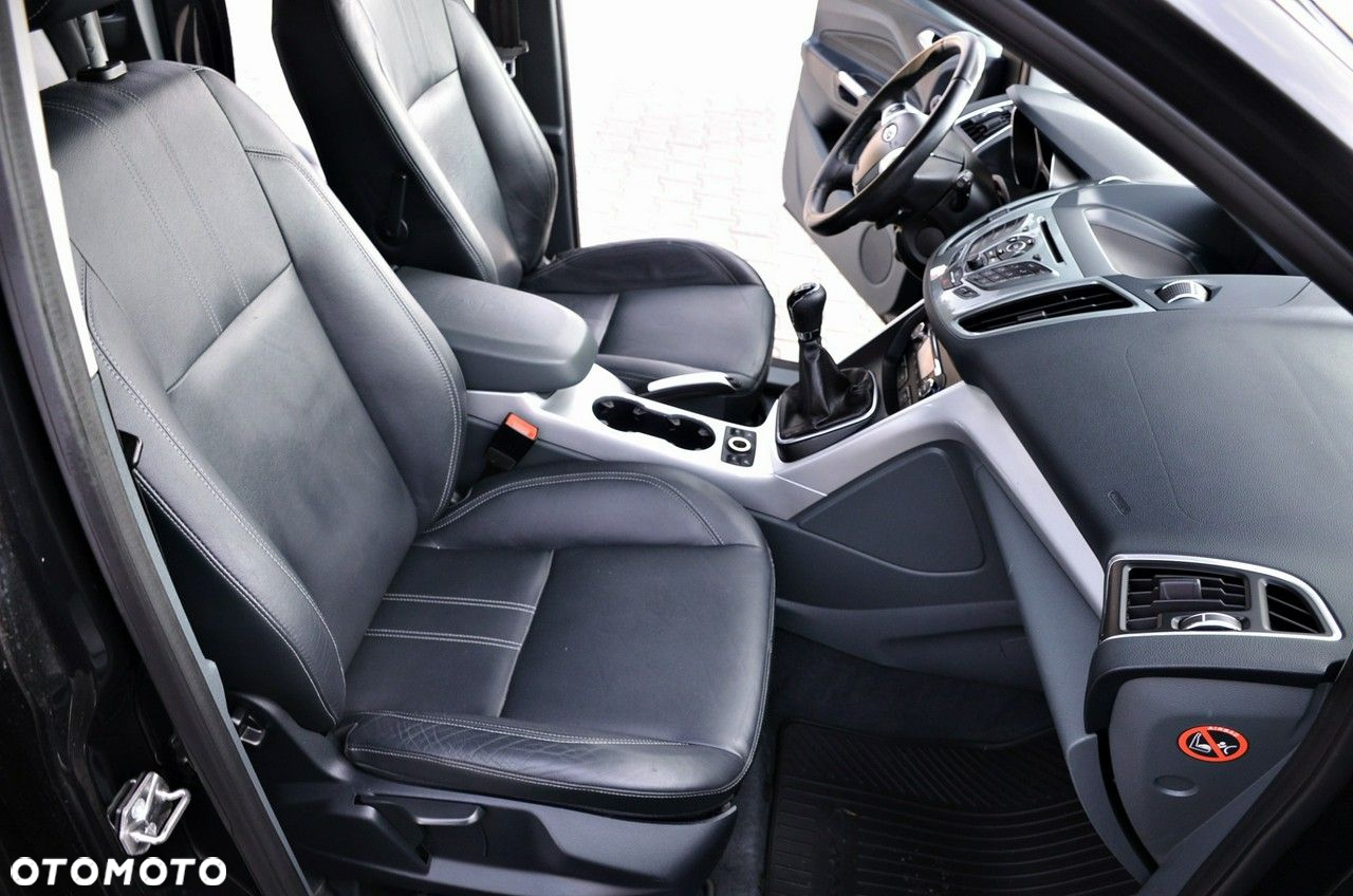 Ford Grand C-MAX - 31