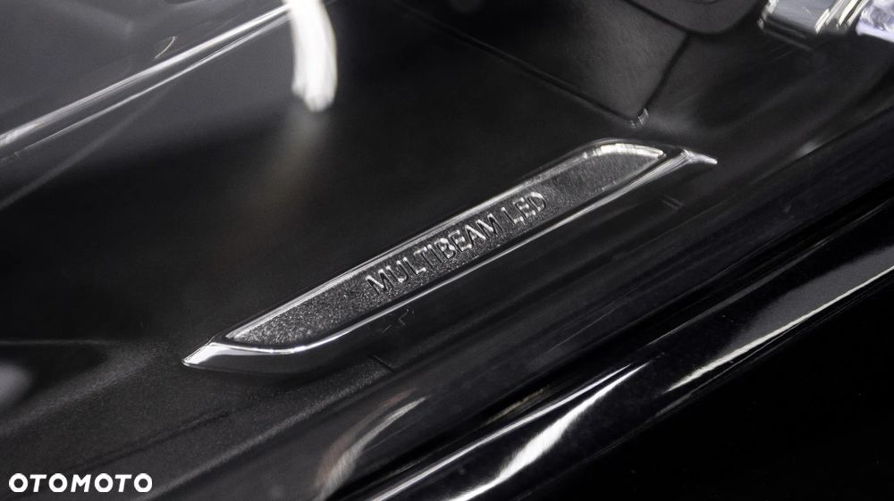 Mercedes-Benz CLA 250 4-Matic AMG Line 7G-DCT - 14