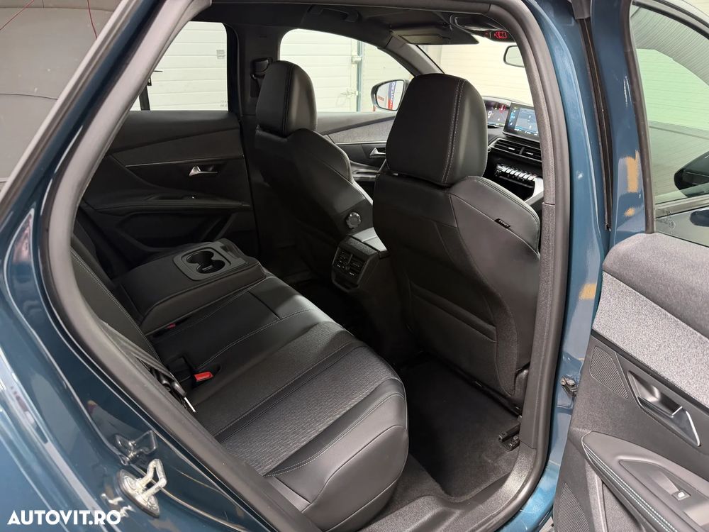 Peugeot 3008 PHEV 300 EAT8 4X4 GT - 7