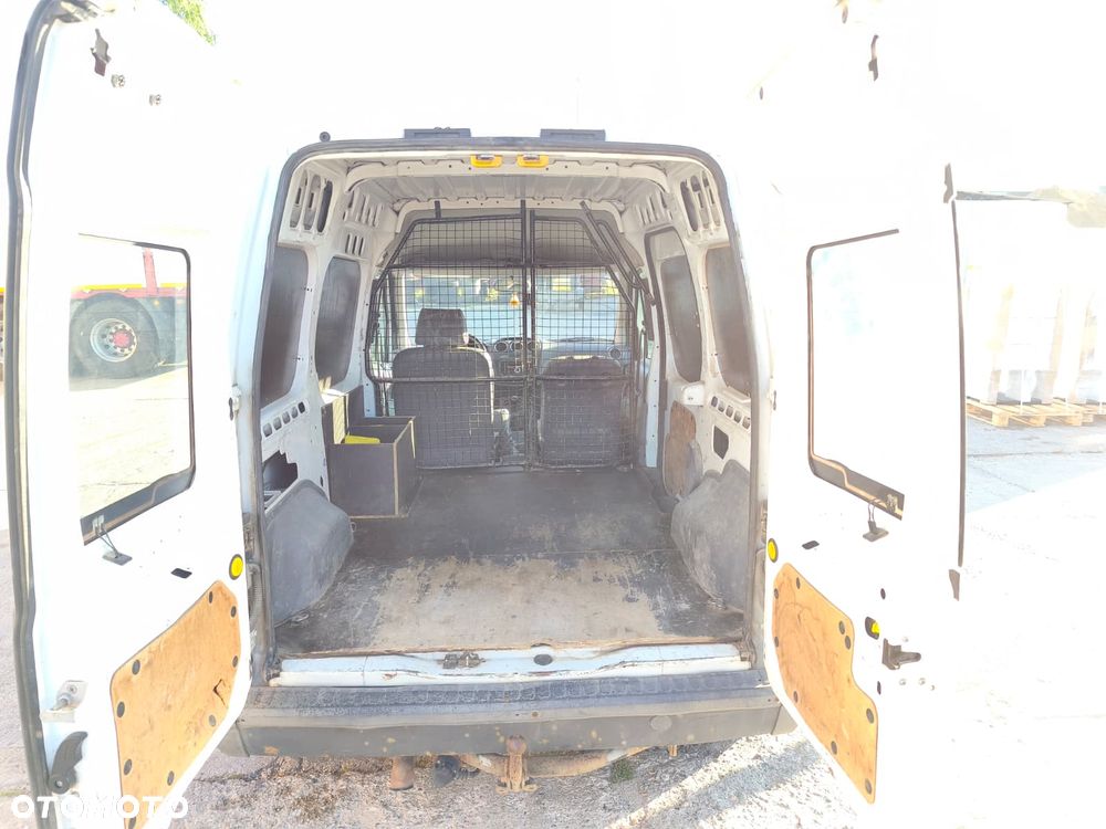 Ford Transit Connect - 9