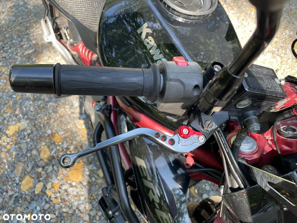 Kawasaki ER - 9