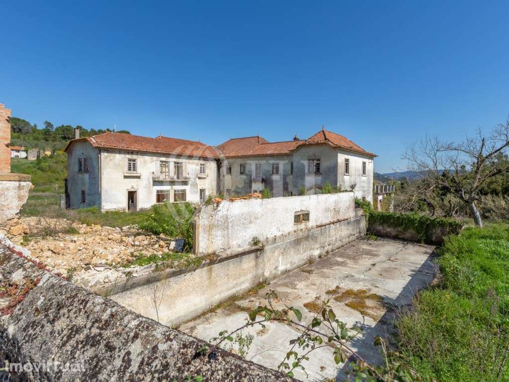 Prédio em Coimbra - Grande imagem: 3/27