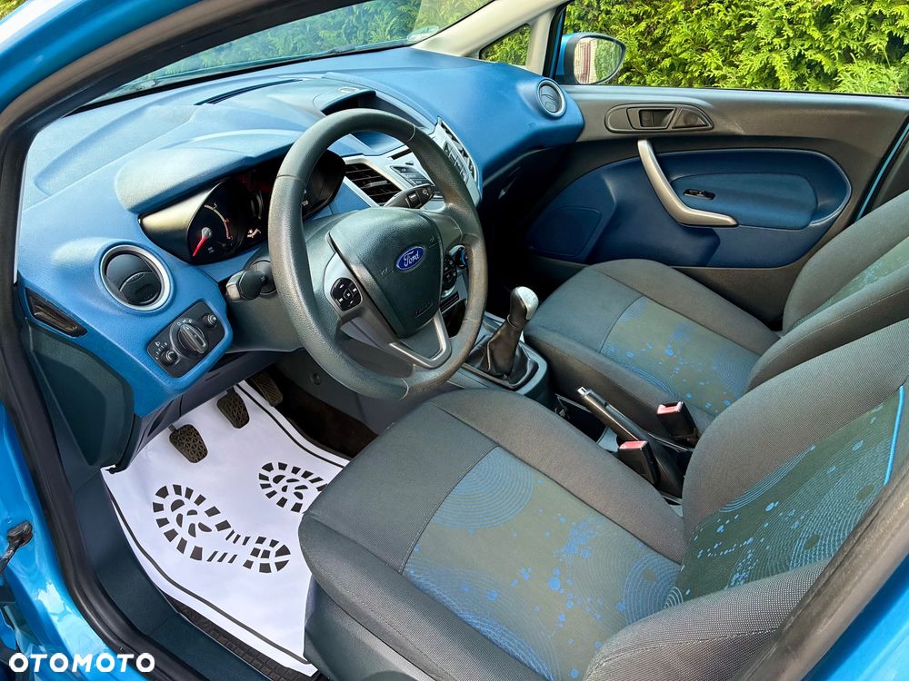Ford Fiesta - 10