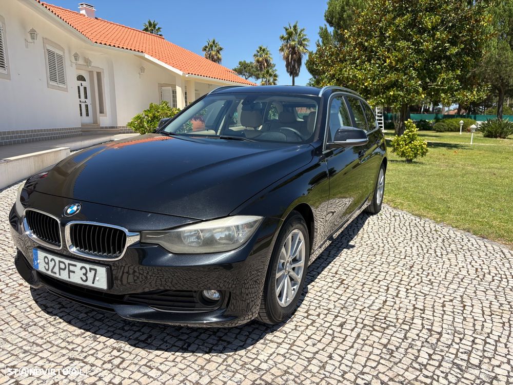 BMW 318 d Auto Line Luxury — fotografia 3