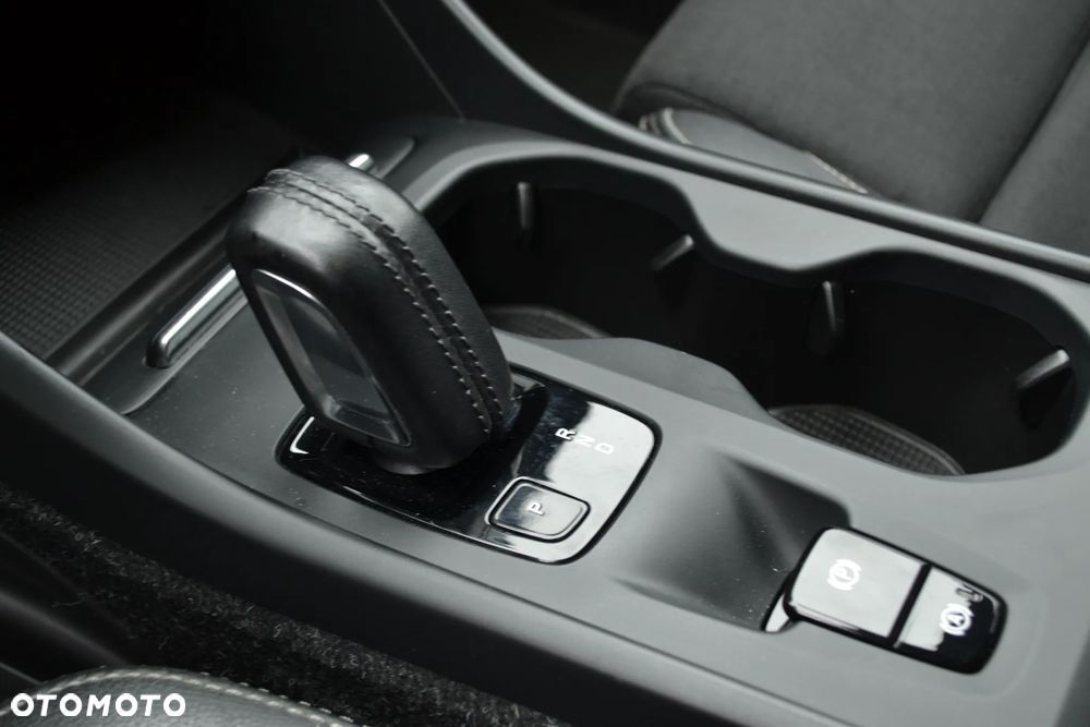 Volvo XC 40 D3 Geartronic Momentum - 17