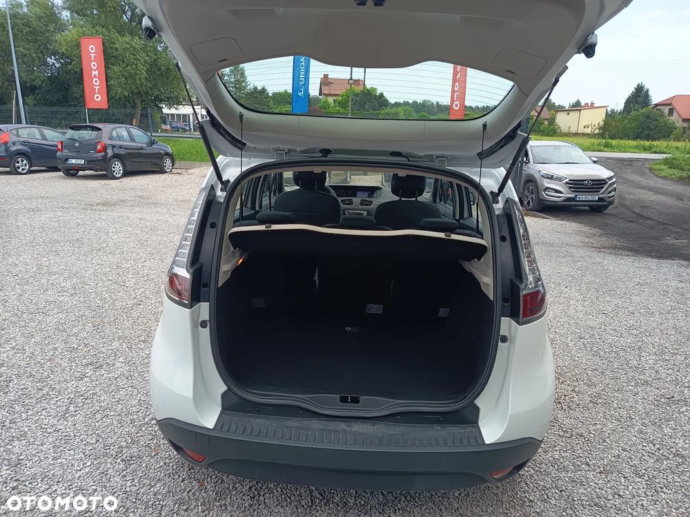 Renault Scenic 1.6 16V 110 TomTom Edition - 27