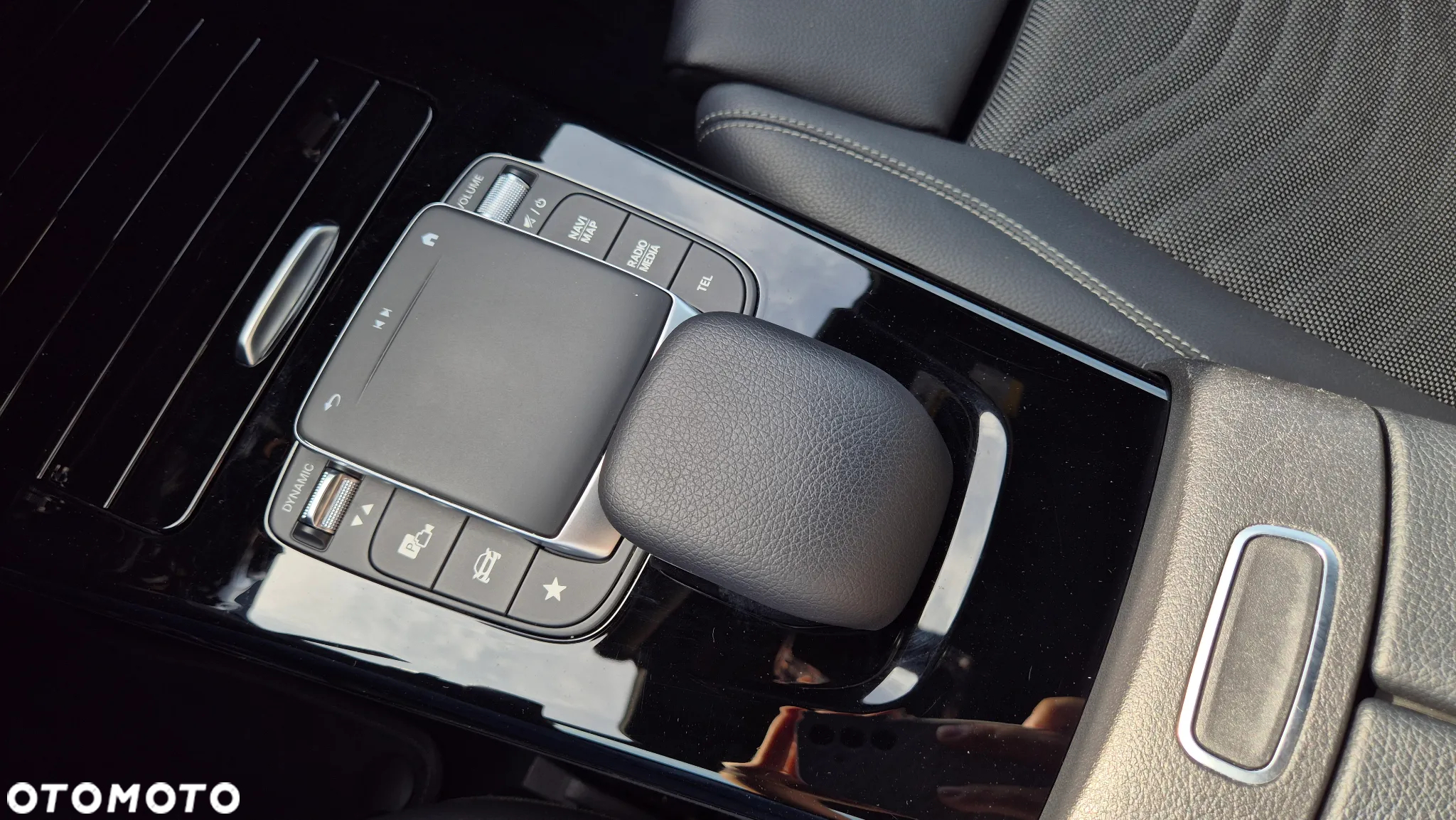 Mercedes-Benz Klasa A 180 Style 7G-DCT - 21