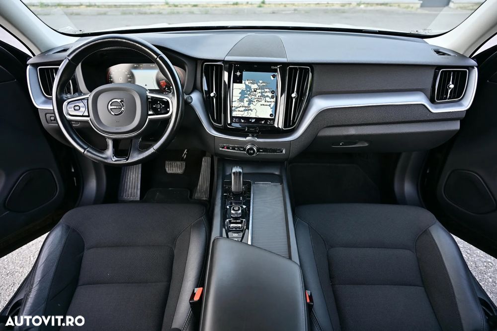 Volvo XC 60 B4 D AWD Geartronic Momentum - 14