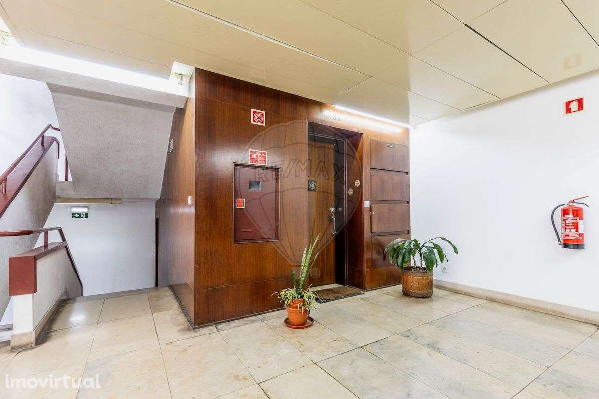 Escritório T1 para venda - Grande imagem: 3/13