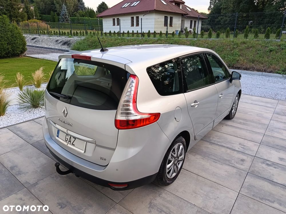 Renault Grand Scenic Gr 1.4 16V TCE Bose Edition - 10