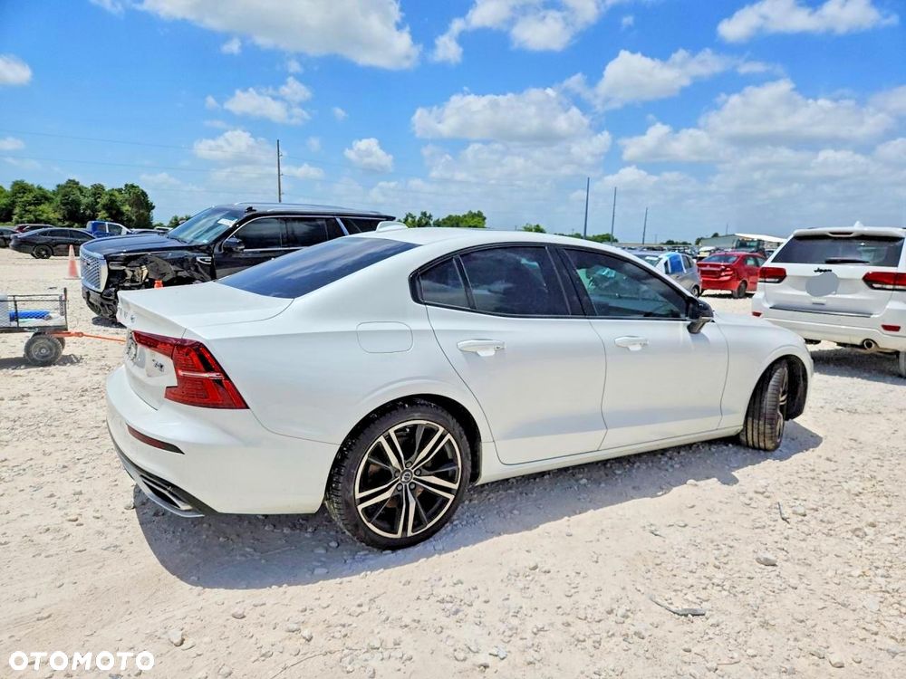 Volvo S60 - 4