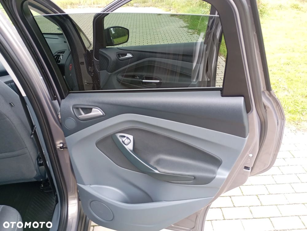 Ford C-MAX 1.6 Ti-VCT Titanium - 22