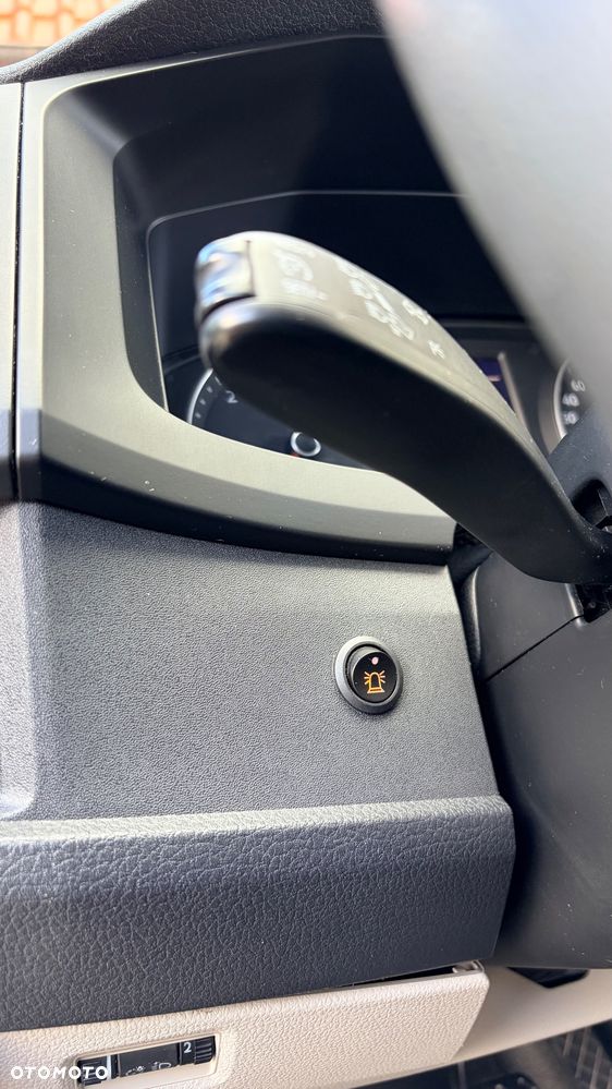 Volkswagen Transporter - 17