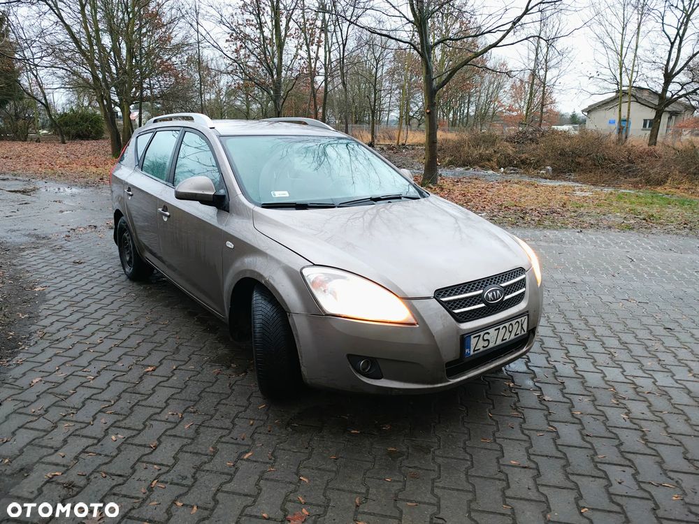 Kia Ceed 1.6 Crdi Comfort - 2