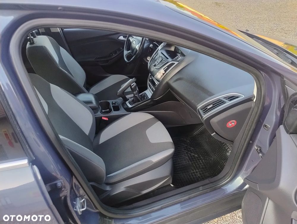 Ford Focus - 12